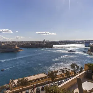 Harbour View - Large 2br Apartment Valletta
