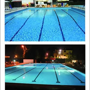 https://camping-versilia-mare.it-tuscanyhotel.com